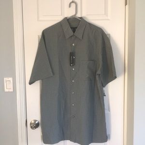 NWT Men’s Van Heusen Button Down (XLT)